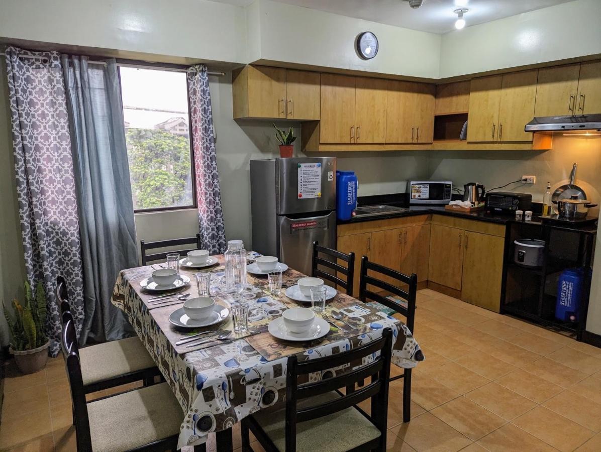 Acacia Estates' The Getaway Taguig Jade Tower Apartment Manila Exterior photo