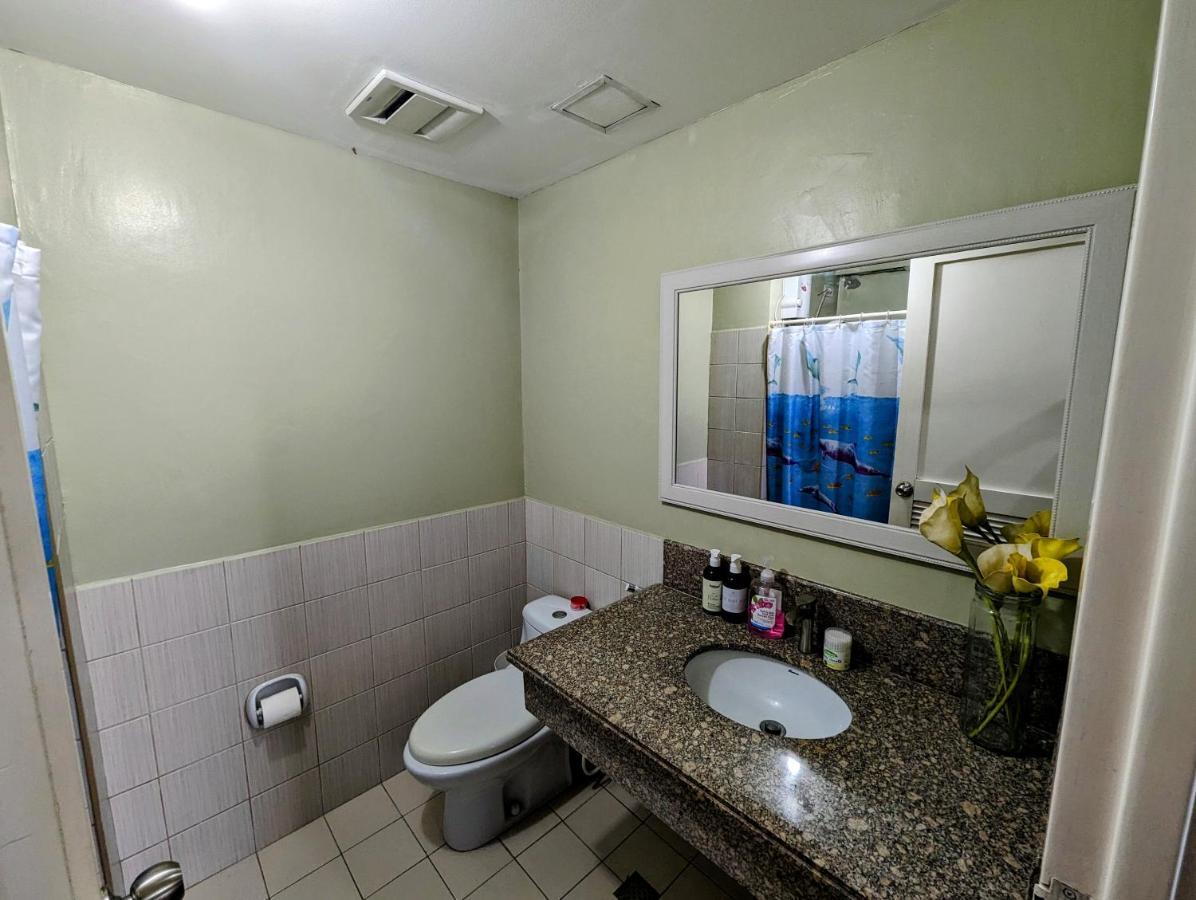 Acacia Estates' The Getaway Taguig Jade Tower Apartment Manila Exterior photo