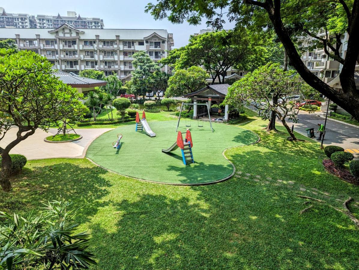 Acacia Estates' The Getaway Taguig Jade Tower Apartment Manila Exterior photo